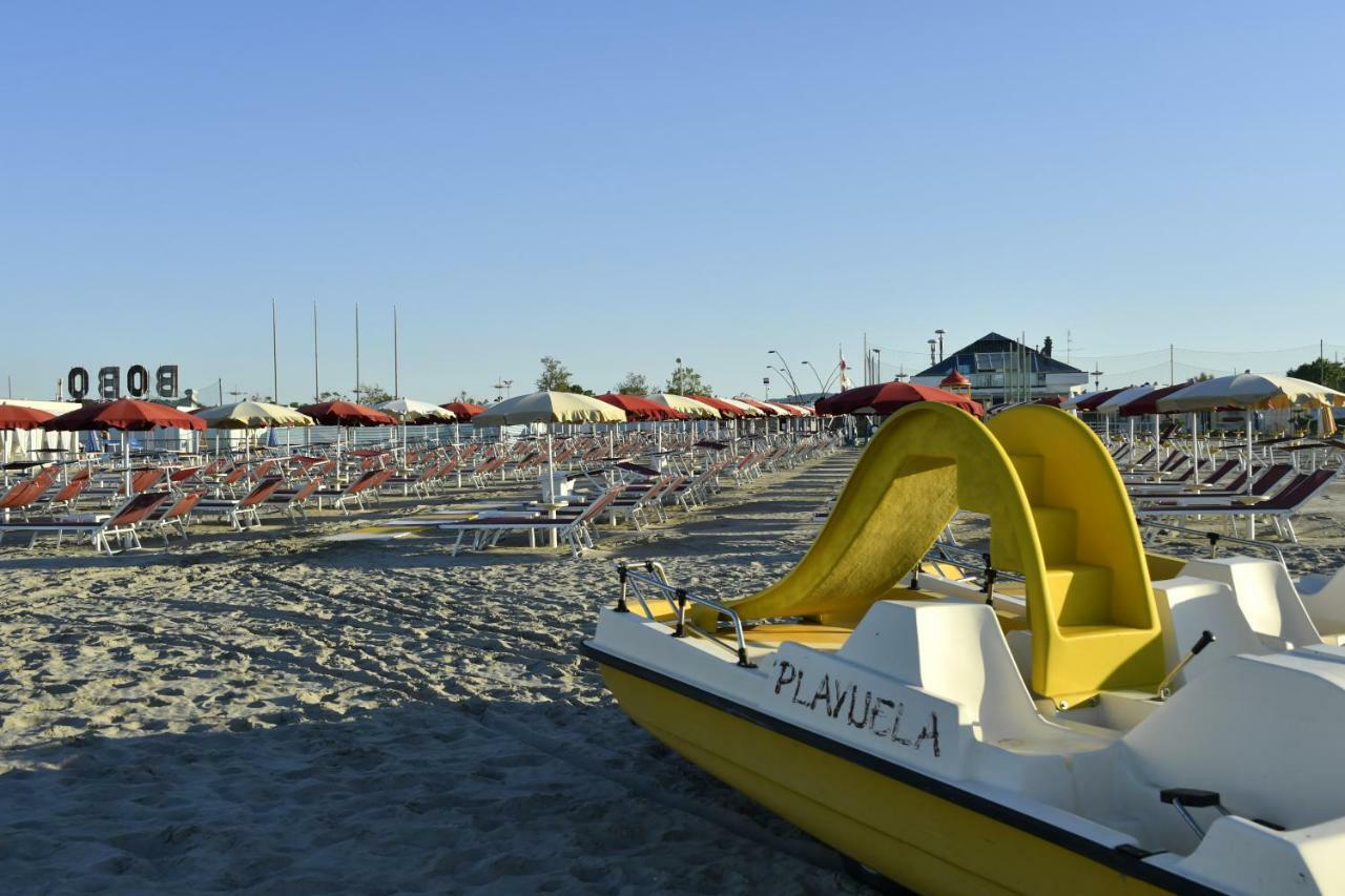 Pensione Elena Misano Adriatico Luaran gambar
